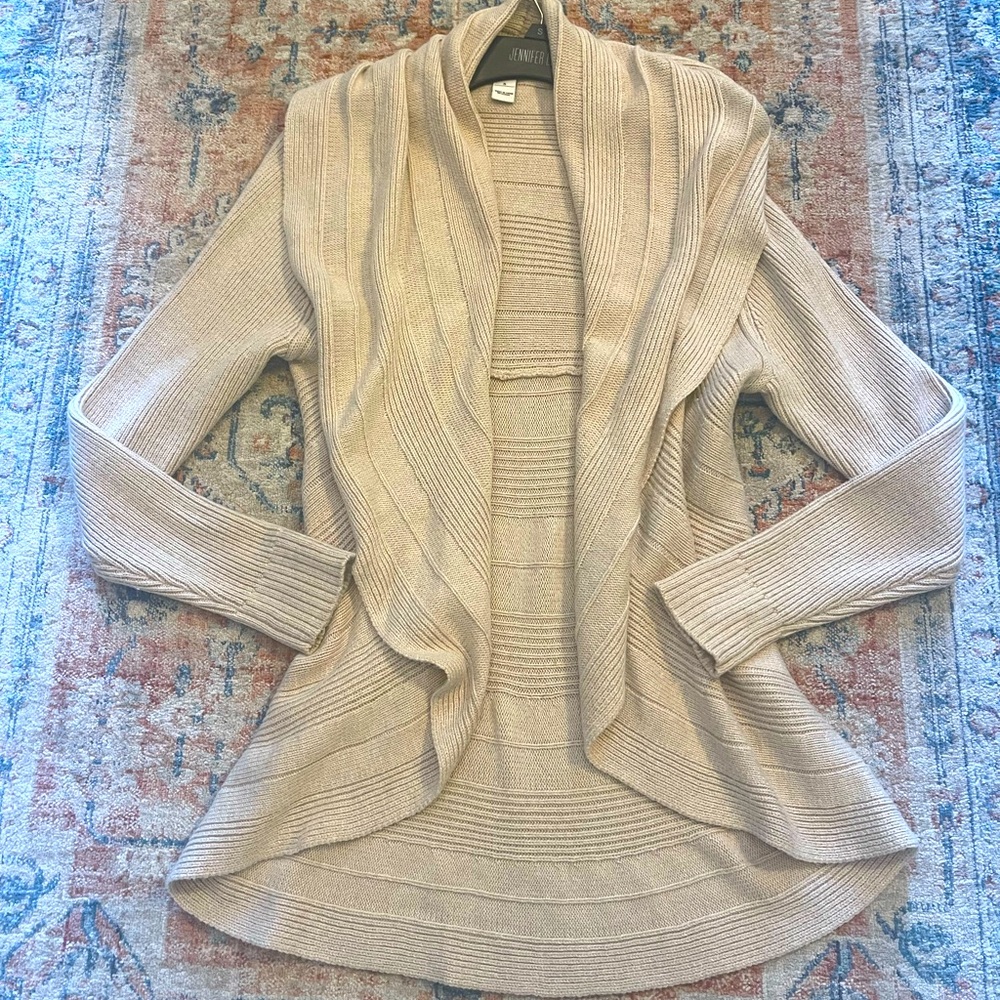 White House Black Market Cream Ribbed Cardigan